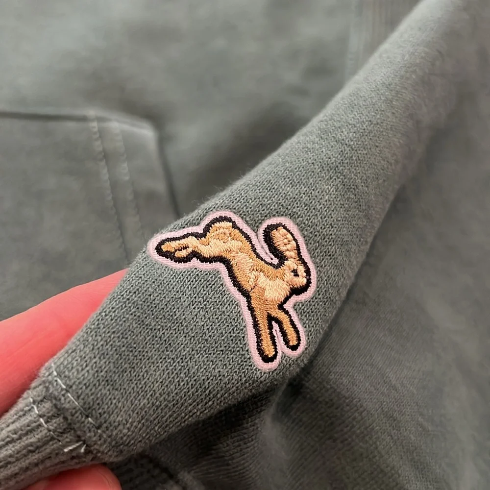 Tracksmith Hoodie - Picture 3 of 5